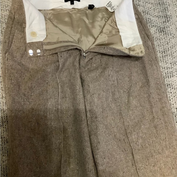 Theory:Size 2 Trouser NWOT
Brown Trouser PantsWide Leg - Picture 10 of 10